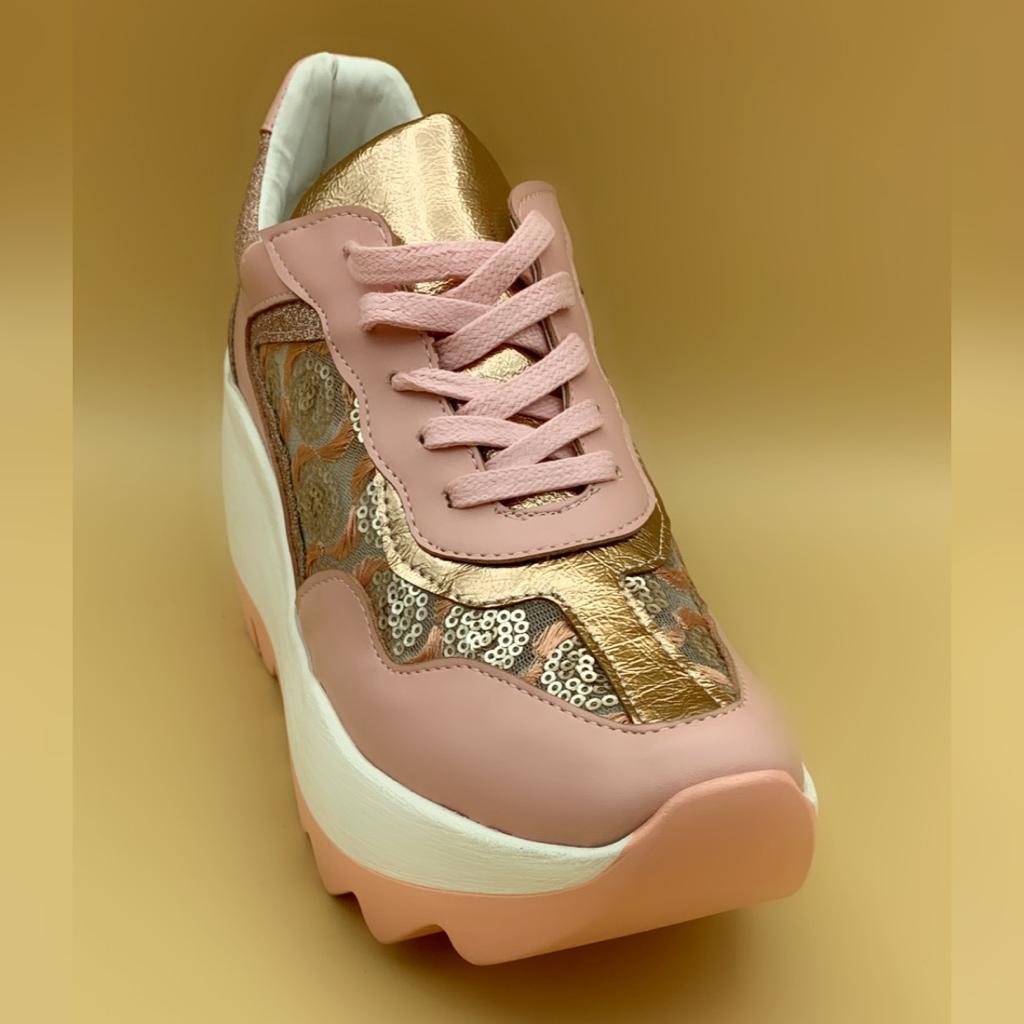 Pink Sneakers - Spusious