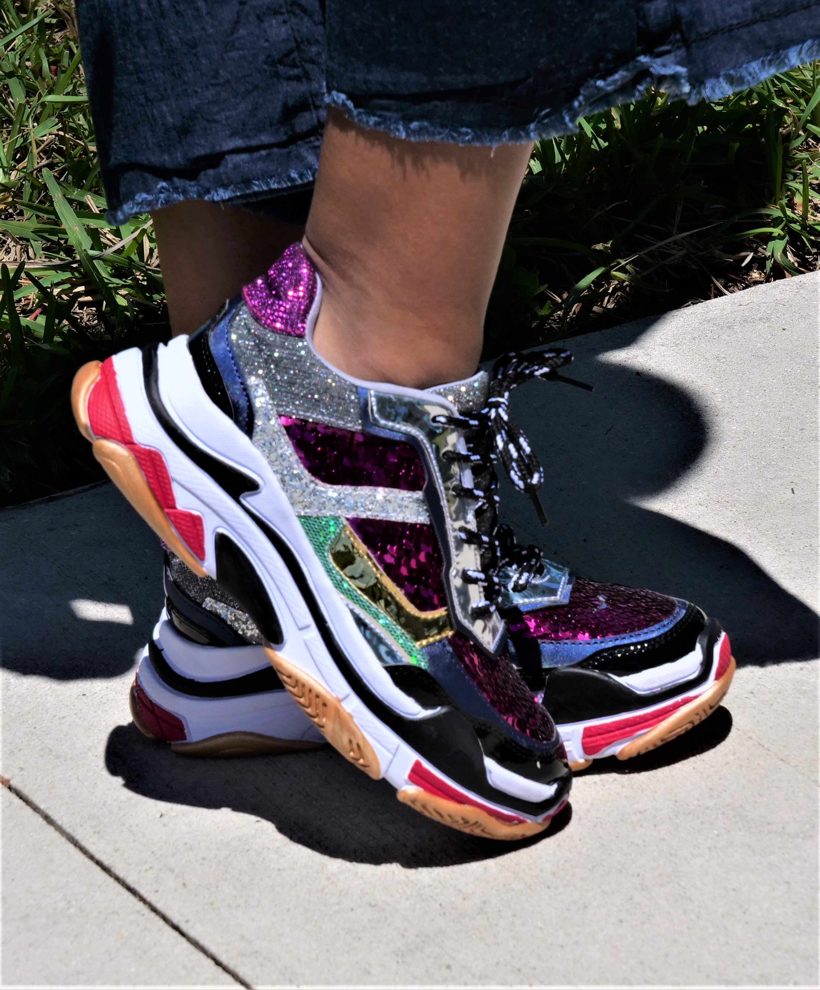 Red Sequin Sneakers - Alerrawia