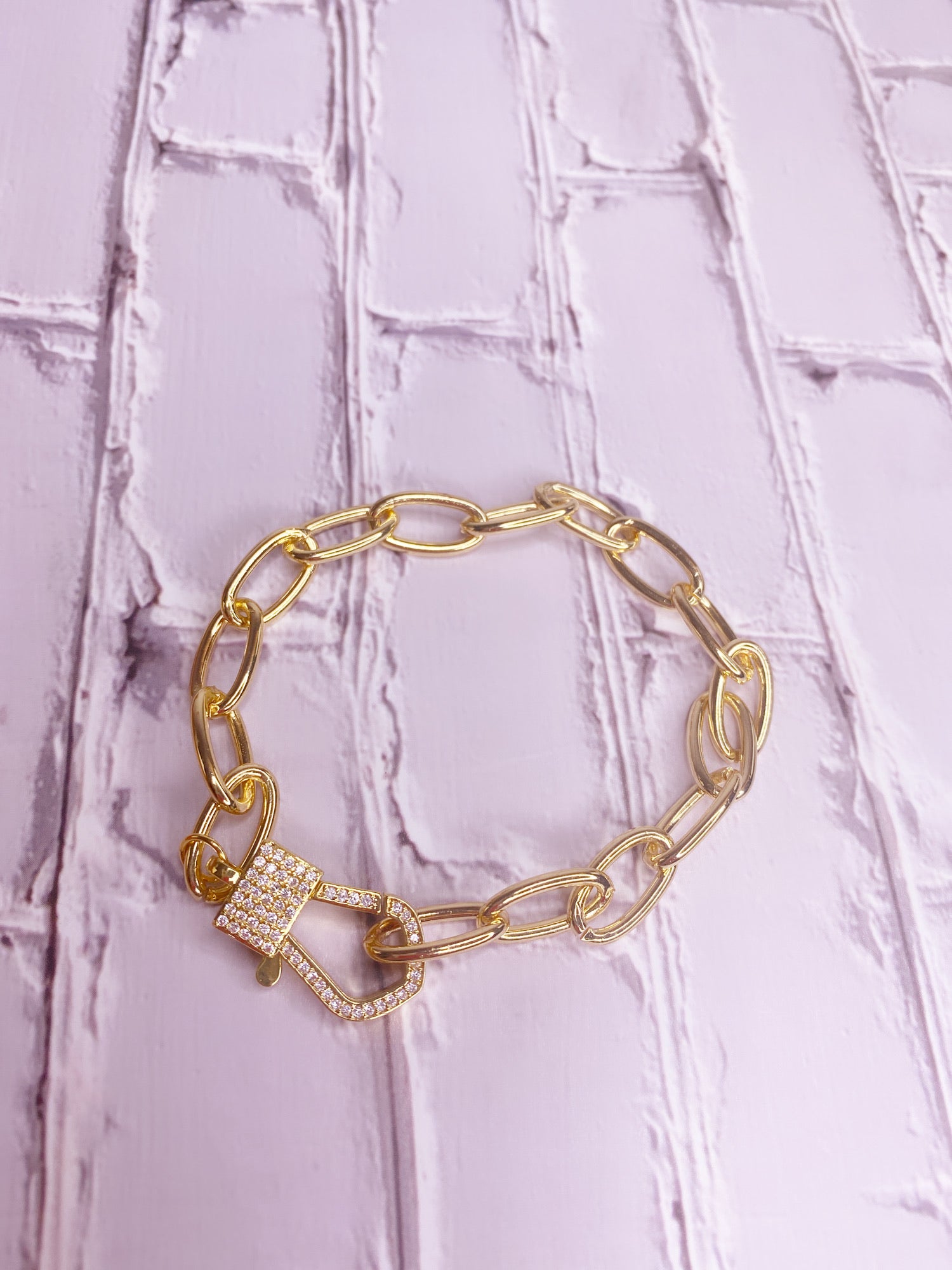 Sparkling brooch bracelet